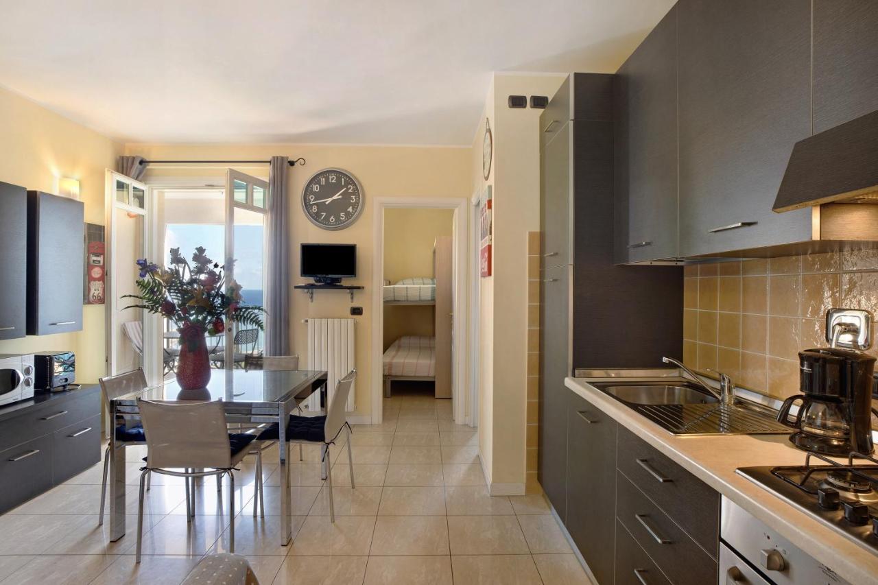 Casa Miradore 600 Mt Dal Mare Imperia Eksteriør bilde